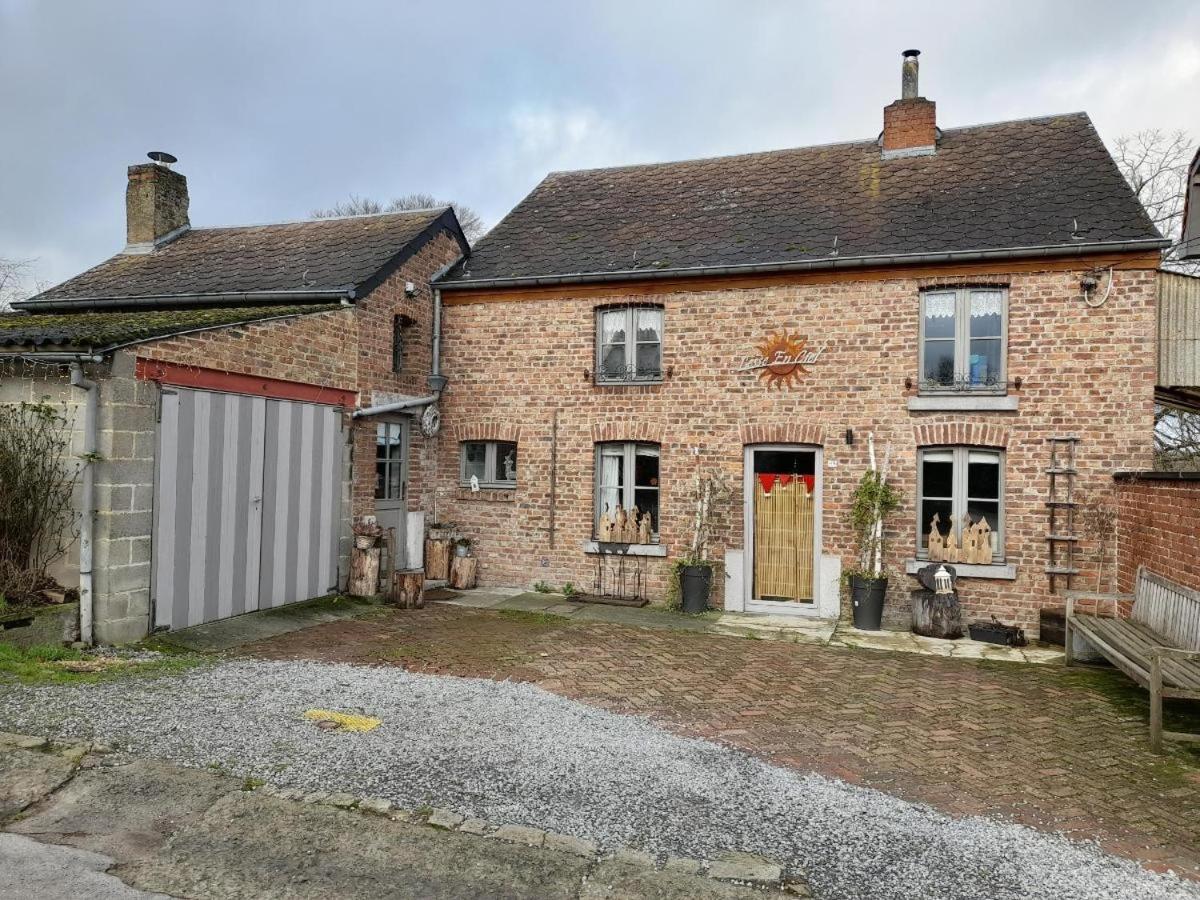 Lesse En Ciel Vous Accueille Avec Plaisir . Villa Houyet Exterior photo